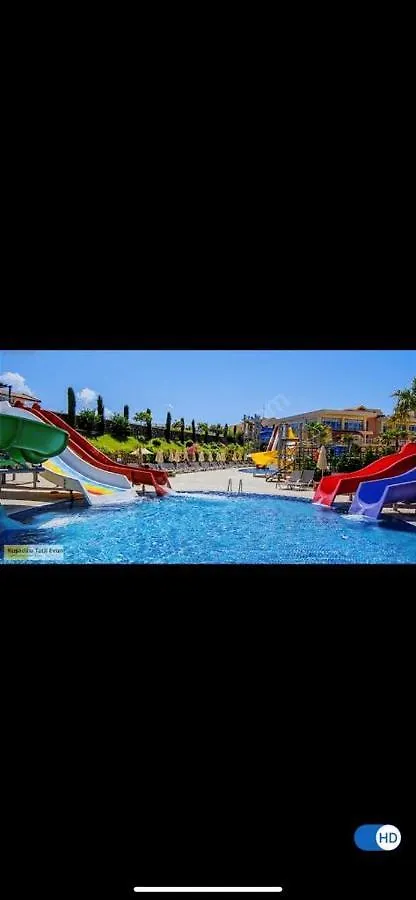 Resort Golf Club Kusadasinda Iki Oda Bir Salon Apartment Kusadasi